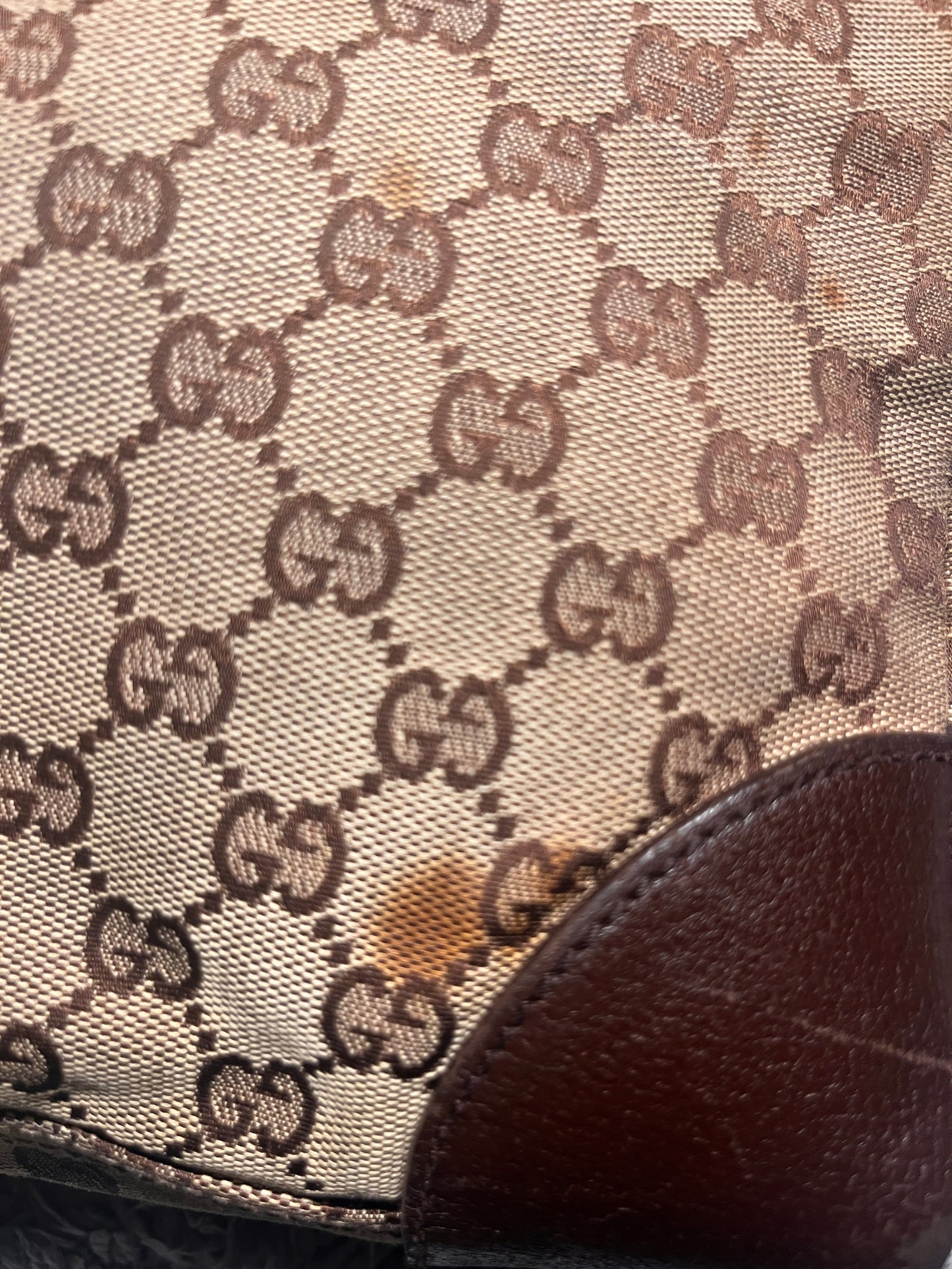 Gucci Messenger Bag